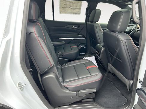 New 2026 Chevrolet Traverse RS image 11