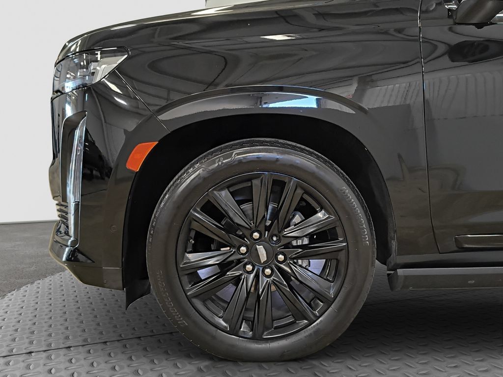 Used 2022 Cadillac Escalade Sport Platinum AWD/4WD image 23