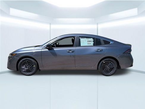 New 2026 Nissan Sentra SV w/ SV Convenience Package FWD image 2