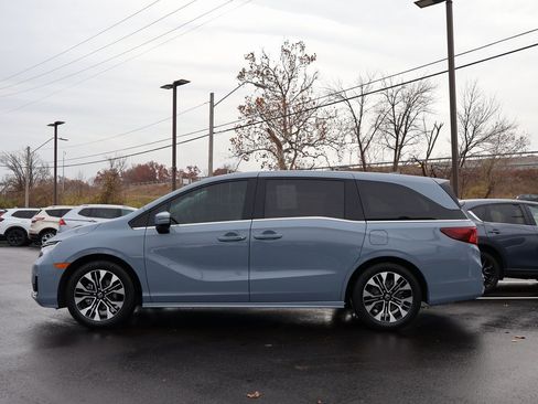 Certified 2025 Honda Odyssey Elite image 4