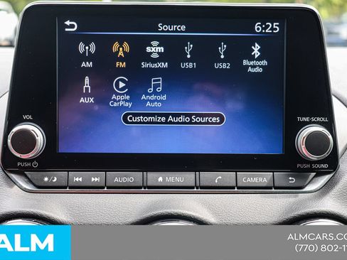 Used 2025 Nissan Sentra SV FWD image 30