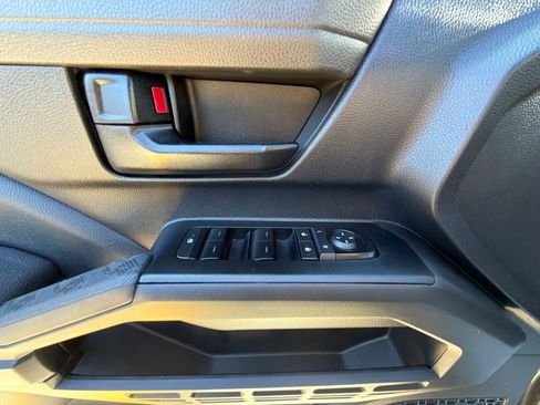 Used 2024 Toyota Tacoma SR AWD/4WD image 13