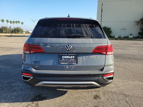 Used 2022 Volkswagen Taos SE image 6