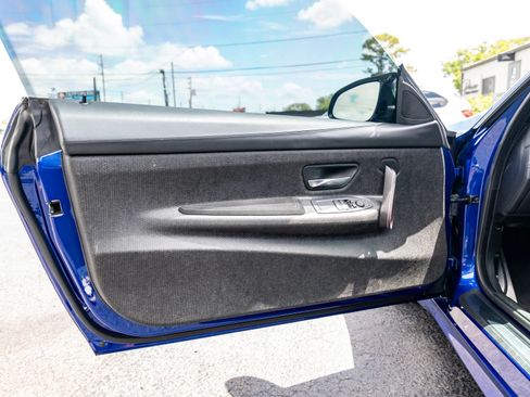 Used 2019 BMW M4 CS RWD image 45