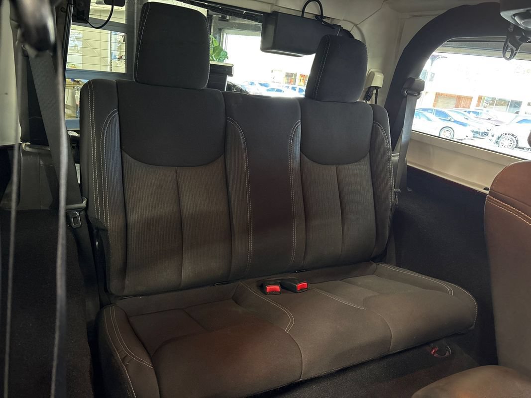 Used 2013 Jeep Wrangler Rubicon w/ PWR Convenience Group AWD/4WD image 48