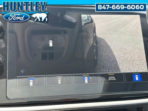 Used 2023 Chevrolet Bolt EUV Premier w/ Sun & Sound Package FWD image 26