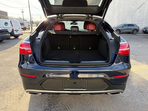 Used 2019 Mercedes-Benz GLC 300 4MATIC Coupe image 10