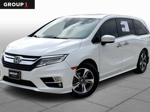 Used 2020 Honda Odyssey Touring image 1