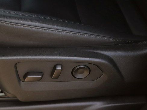 Used 2025 Chevrolet Tahoe Z71 image 20