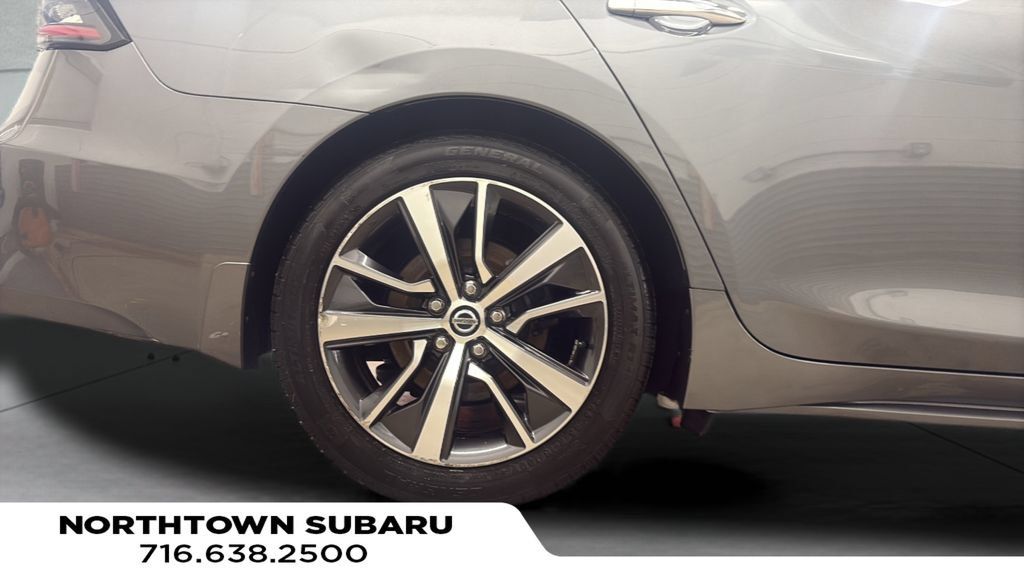 Used 2020 Nissan Maxima 3.5 SL w/ Floor Mat Group FWD image 25