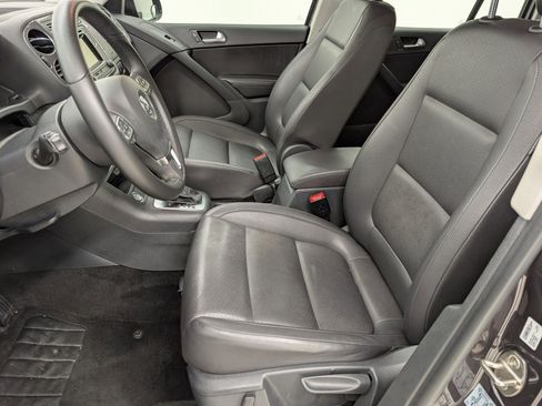 Used 2016 Volkswagen Tiguan S image 5