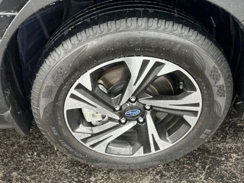 Used 2024 Subaru Crosstrek 2.0i Premium AWD/4WD image 35