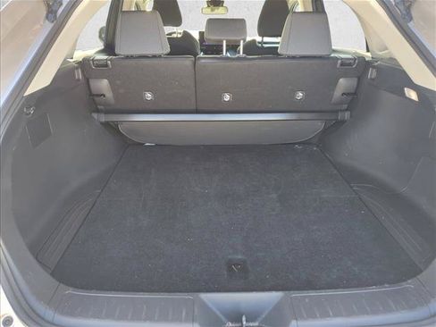 Certified 2023 Toyota Venza LE AWD/4WD image 5