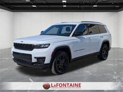 Used 2024 Jeep Grand Cherokee L Laredo