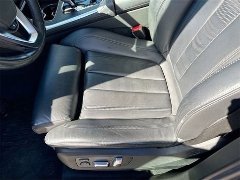 Used 2021 BMW X7 xDrive40i w/ Premium Package image 21