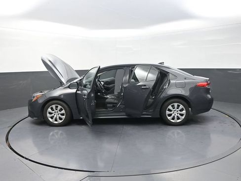 Used 2024 Toyota Corolla LE FWD image 44