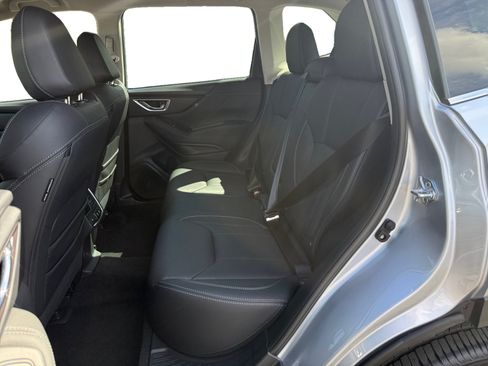 Used 2023 Subaru Forester Touring AWD/4WD image 16