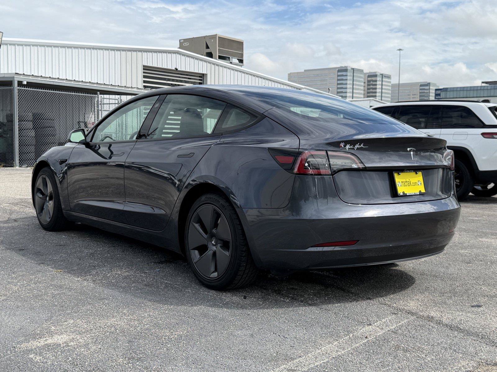 Used 2023 Tesla Model 3 Standard Range RWD image 3