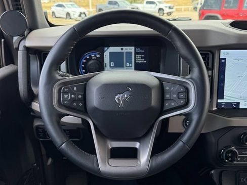Used 2024 Ford Bronco Wildtrak AWD/4WD image 13