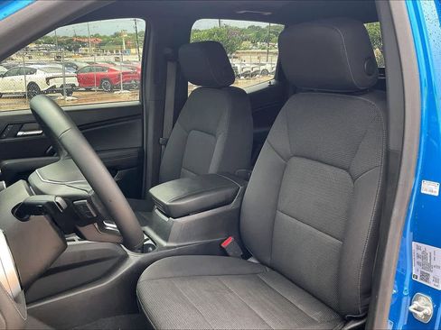 Used 2024 Chevrolet Colorado LT w/ LT Convenience Package RWD image 11