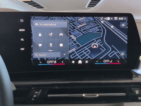 Used 2026 BMW X2 xDrive28i w/ Technology Package image 24