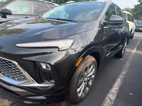 Used 2025 Buick Encore GX Avenir w/ Avenir Technology Package AWD/4WD image 6