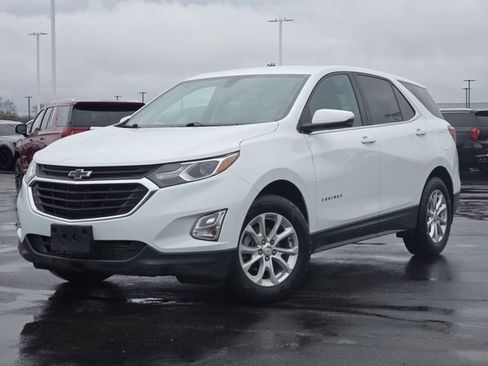 Used 2019 Chevrolet Equinox LT image 2