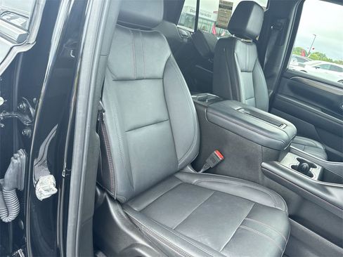 Used 2023 Chevrolet Tahoe RST image 31