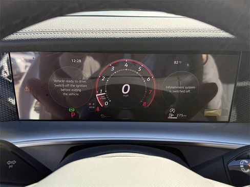 New 2026 Volkswagen Tiguan SE R-Line image 17