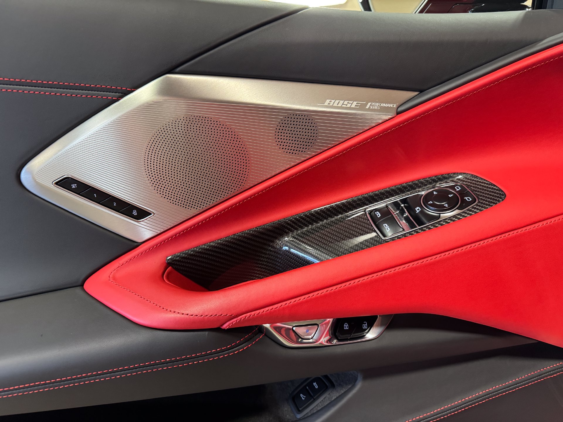 Used 2025 Chevrolet Corvette Stingray Premium Cpe w/ Z51 Performance Package RWD image 77