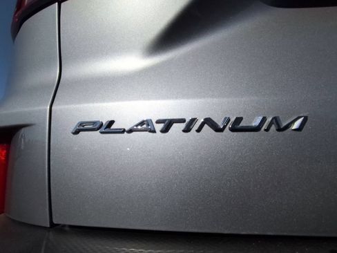 Used 2024 Ford Escape Platinum AWD/4WD image 27