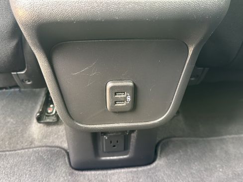 Used 2022 Chevrolet Equinox LT AWD/4WD image 21