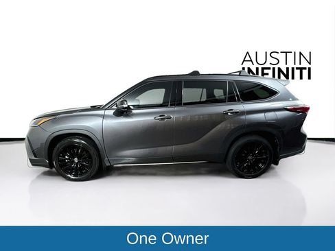 Used 2023 Toyota Highlander XSE FWD image 4