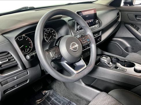 Used 2023 Nissan Rogue SV AWD/4WD image 13
