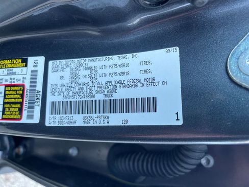 Used 2016 Toyota Tundra SR5 w/ TRD Off Road Package image 28