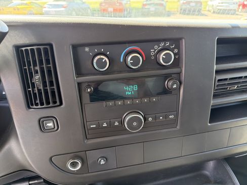 Used 2014 Chevrolet Express 3500 RWD image 16