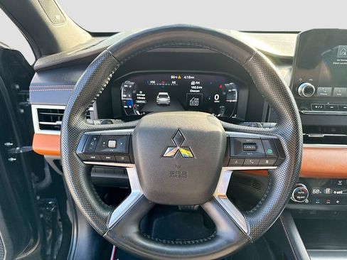 Used 2022 Mitsubishi Outlander SEL image 12