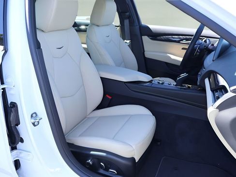 New 2026 Cadillac CT5 Premium Luxury image 18