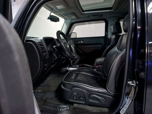 Used 2008 HUMMER H3 image 8