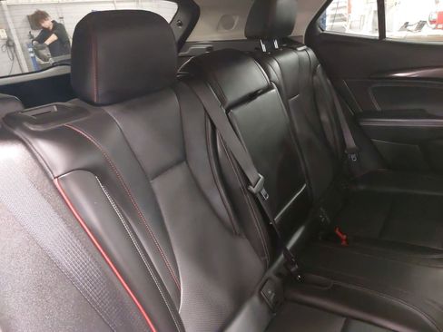 Used 2022 Buick Envision Essence w/ Technology Package II image 12