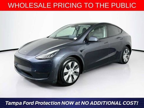 Used 2021 Tesla Model Y Long Range AWD/4WD image 1
