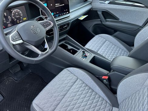 New 2026 Volkswagen Tiguan S AWD/4WD image 9