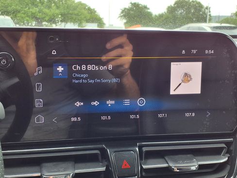 Used 2025 Chevrolet TrailBlazer RS w/ Driver Confidence Package image 6