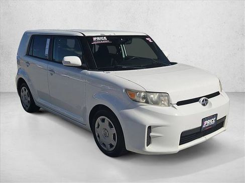 Used 2012 Scion xB image 3