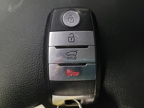 Used 2020 Kia Sorento EX image 32