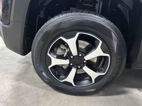 Used 2020 Jeep Renegade Trailhawk w/ Cold Weather Group image 20