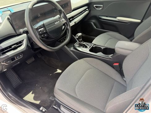 Used 2025 Kia K4 FWD image 19
