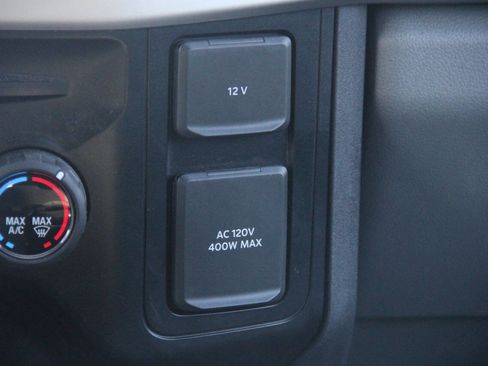 Used 2025 Ford F350 XLT w/ Black Appearance Package image 28