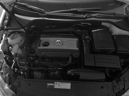 Used 2013 Volkswagen GTI Wolfsburg Edition FWD image 19