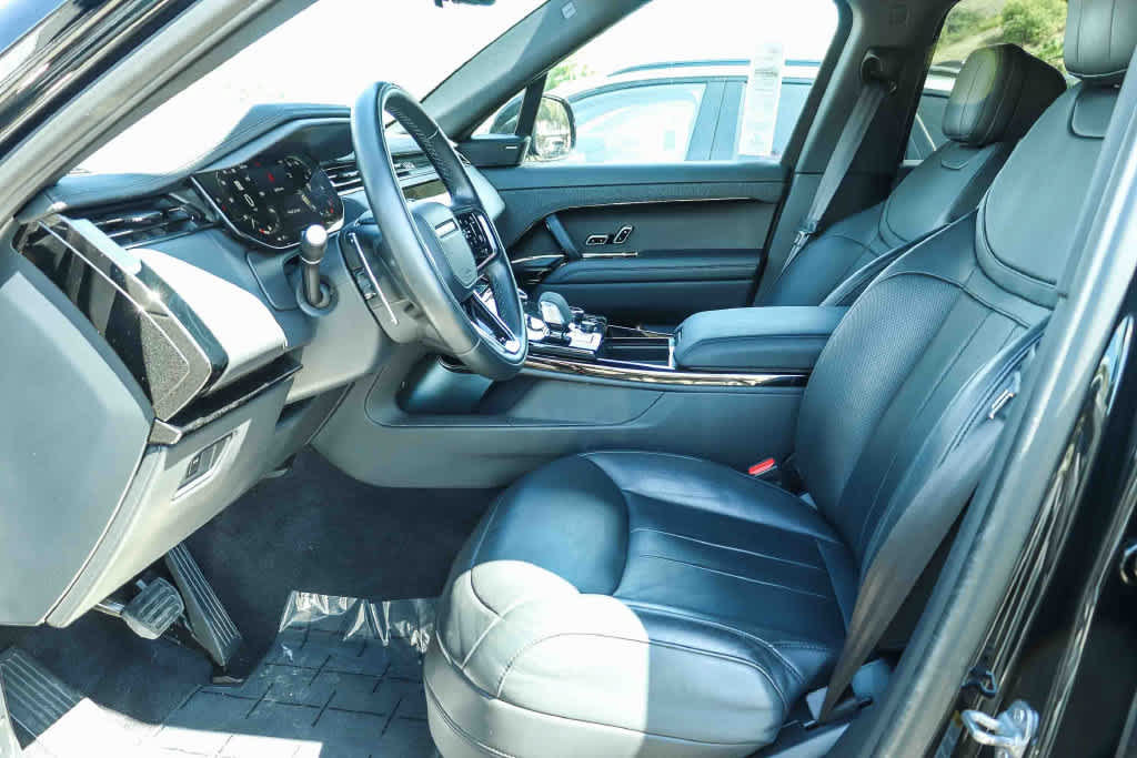 Used 2023 Land Rover Range Rover Sport SE AWD/4WD image 18